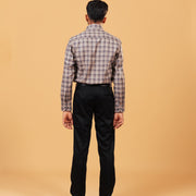 Model back view wearing dark grey plaid Giza twill shirt