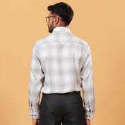Model back view wearing light grey windowpane twill shirt